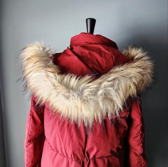 Sam Edelman Burgundy Puffer Jacket with Fur Hood - Picture 7 of 10